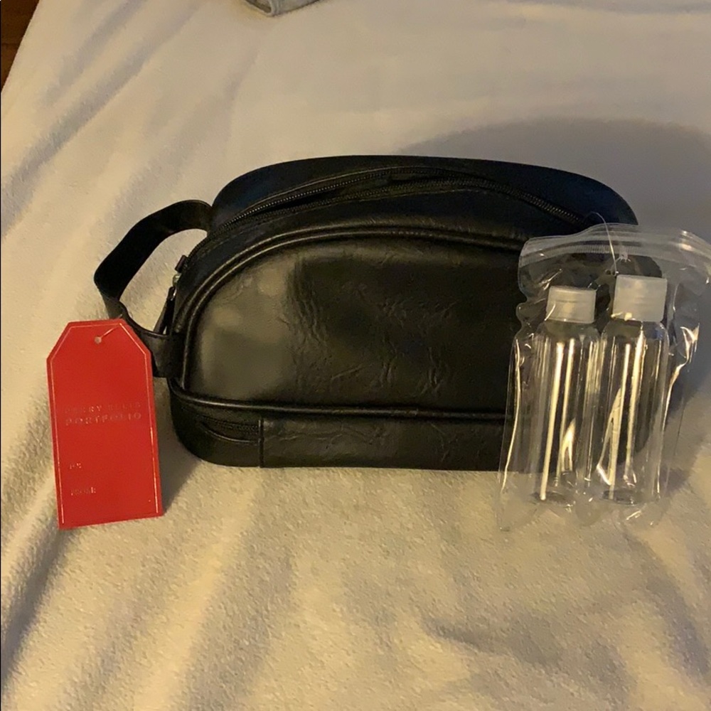 Travel bag with bottles